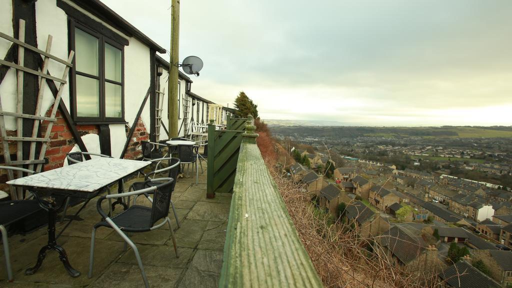 The Edge Accommodation Huddersfield Exteriör bild